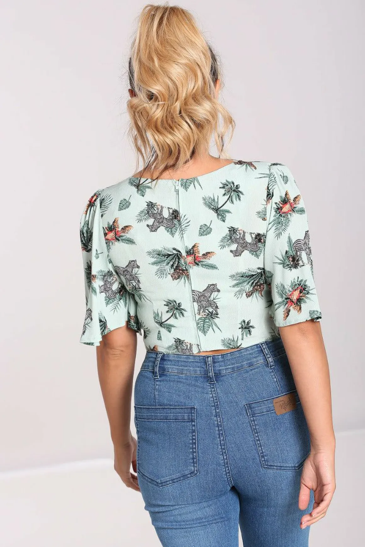 Store Sofia Crop Top Women Crop Tops